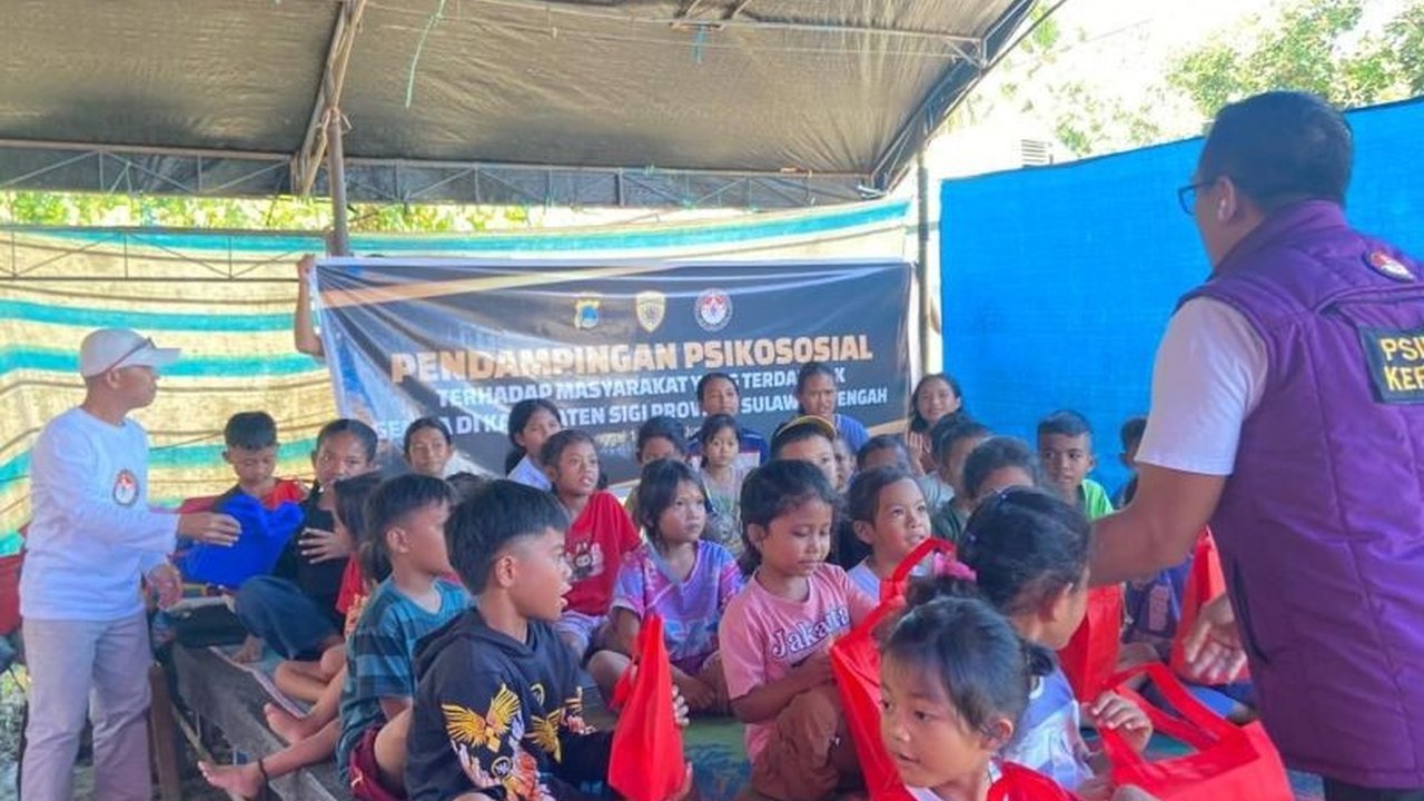 Polda Sulawesi Tengah sigap memberikan pendampingan trauma healing pascagempa di Sigi untuk memulihkan kondisi psikologis anak-anak dan masyarakat terdampak bencana.