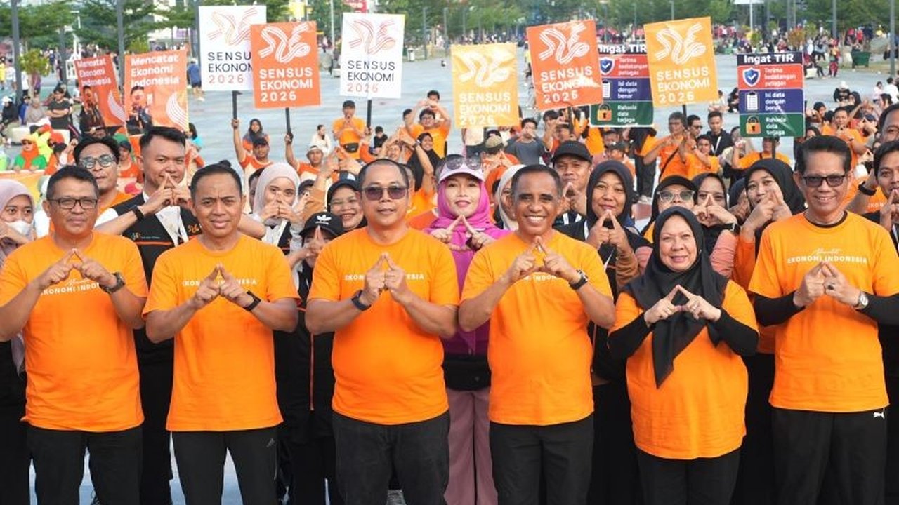 Badan Pusat Statistik (BPS) akan menyelenggarakan Sensus Ekonomi 2026 yang istimewa, mencakup pelaku ekonomi digital dan pertanian. Ketahui lebih lanjut mengenai cakupan dan pentingnya Sensus Ekonomi 2026 ini.