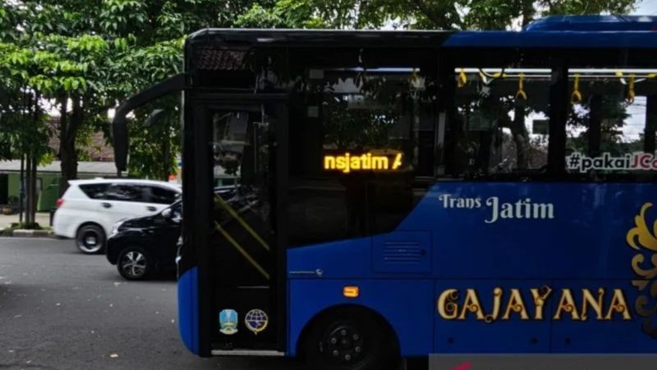 Dinas Perhubungan Jawa Timur berencana mengimplementasikan Sistem Transportasi Cerdas (ITS) pada layanan TransJatim guna meningkatkan efisiensi perjalanan dan kualitas pelayanan transportasi publik.