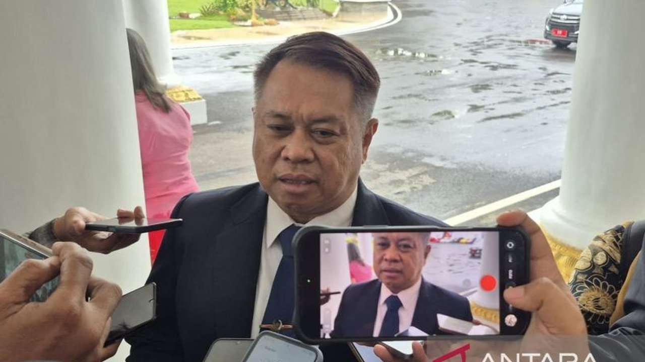 Dinas Perhubungan Jawa Timur tengah mengkaji penggunaan teknologi Kapal Cepat Hydrofoil untuk meningkatkan efisiensi transportasi laut, menjanjikan waktu tempuh lebih singkat dan konektivitas antarpulau yang lebih baik.