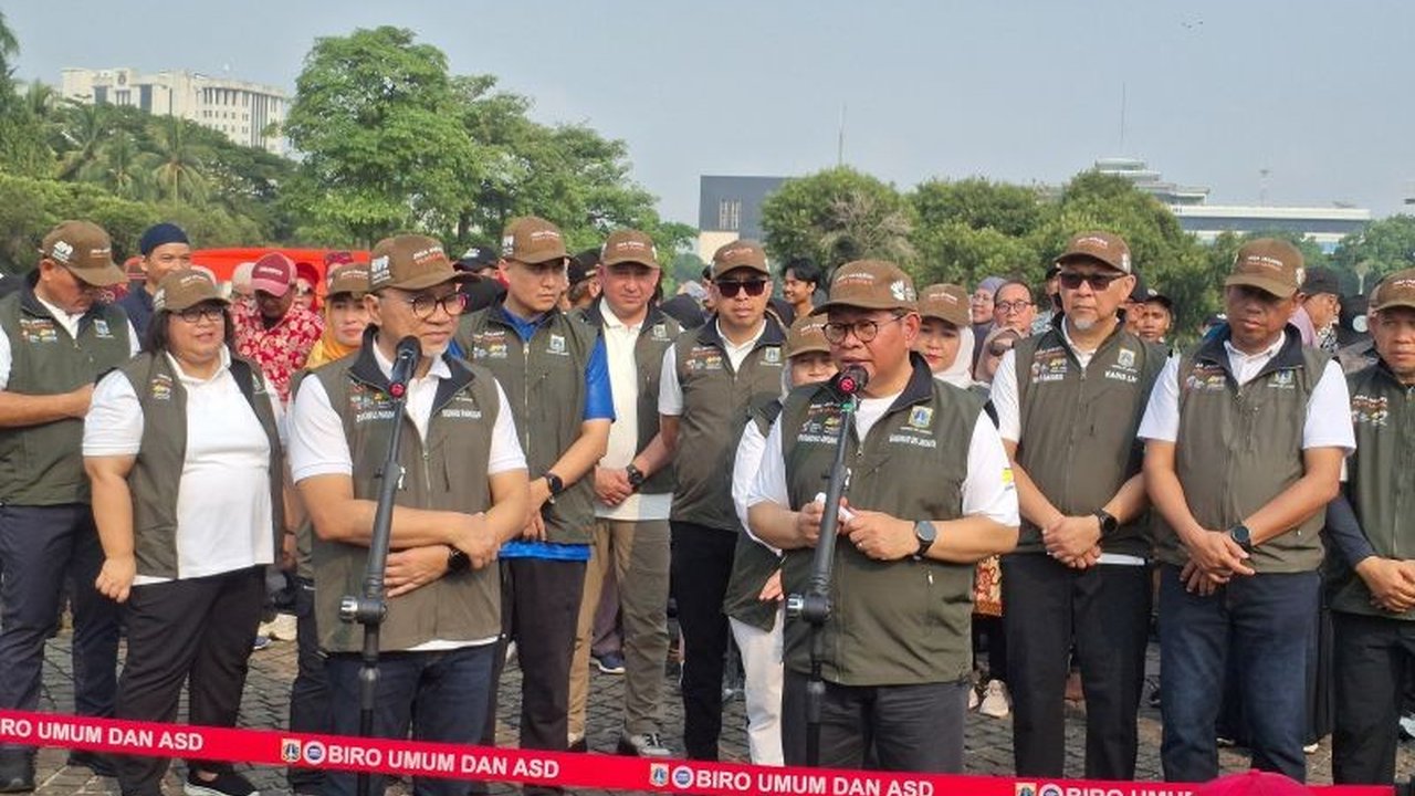 Pemerintah menargetkan 70-80 persen pengelolaan sampah nasional tuntas pada tahun 2029 melalui percepatan fasilitas pengolahan sampah dan partisipasi masyarakat, simak strategi lengkapnya.