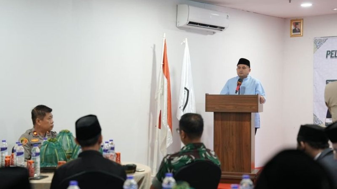 Wali Kota Makassar Munafri Arifuddin meminta Ikatan Dai Cabang Makassar untuk memperkuat persatuan dan pencerahan agama. Simak bagaimana peran dai Makassar menjadi kunci di era digital dan pembinaan umat.