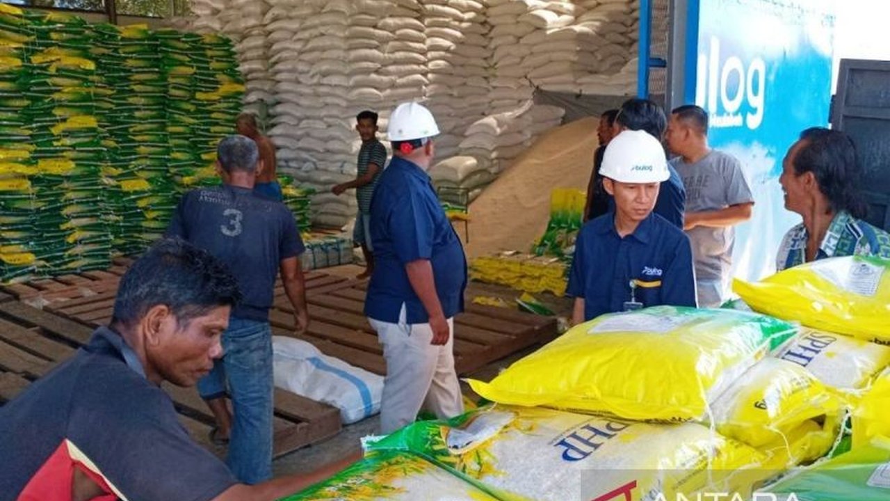Perum Bulog Cabang Meulaboh telah mendistribusikan lebih dari 1,6 juta kilogram beras SPHP sejak Januari 2026, menegaskan komitmen menjaga stabilitas harga pangan.