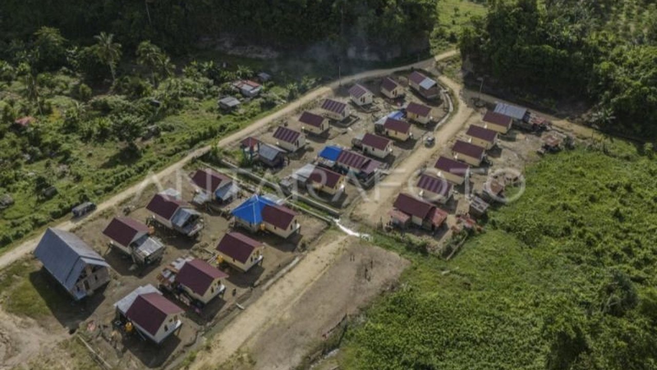 Pemerintah pusat dan daerah bersinergi mengakselerasi Penanganan RTLH Gunung Mas, menargetkan 275 unit rumah tidak layak huni tertangani pada tahun 2026.