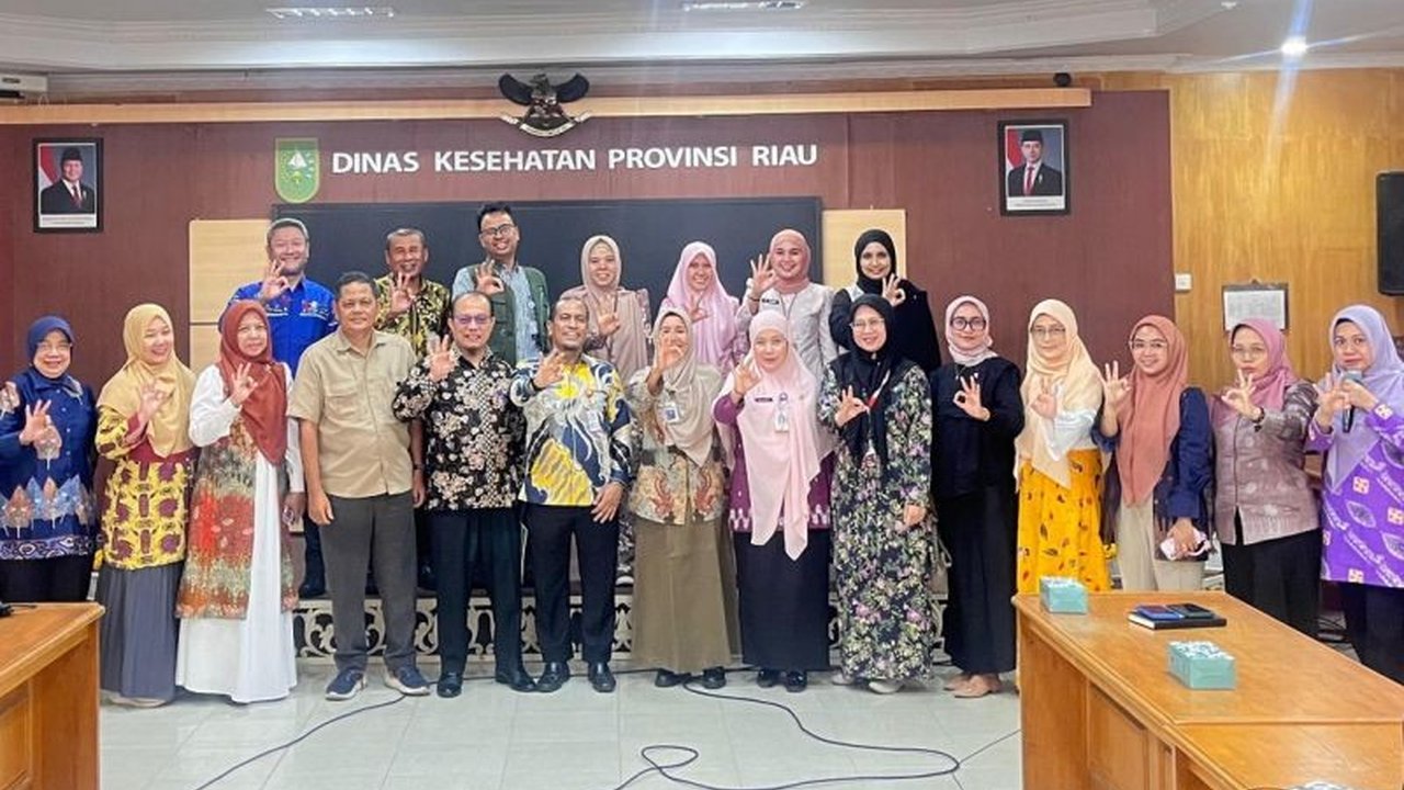 Dinas Kesehatan Provinsi Riau menggandeng berbagai perguruan tinggi di Pekanbaru untuk memperluas sasaran Program CKG Riau, menargetkan ribuan mahasiswa demi mencapai target nasional.