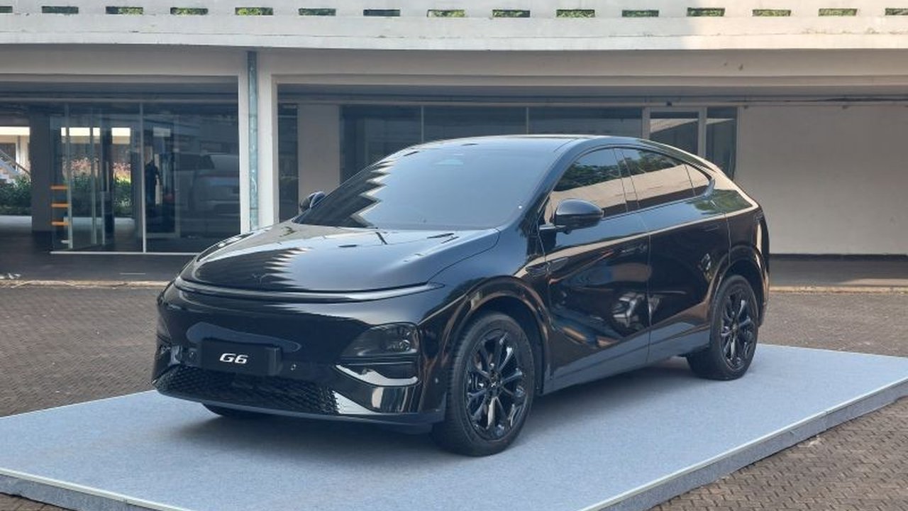 Xpeng G6 AWD resmi hadir di Indonesia dengan konfigurasi motor ganda, menjanjikan peningkatan performa akselerasi yang signifikan. Temukan detail keunggulannya di sini!