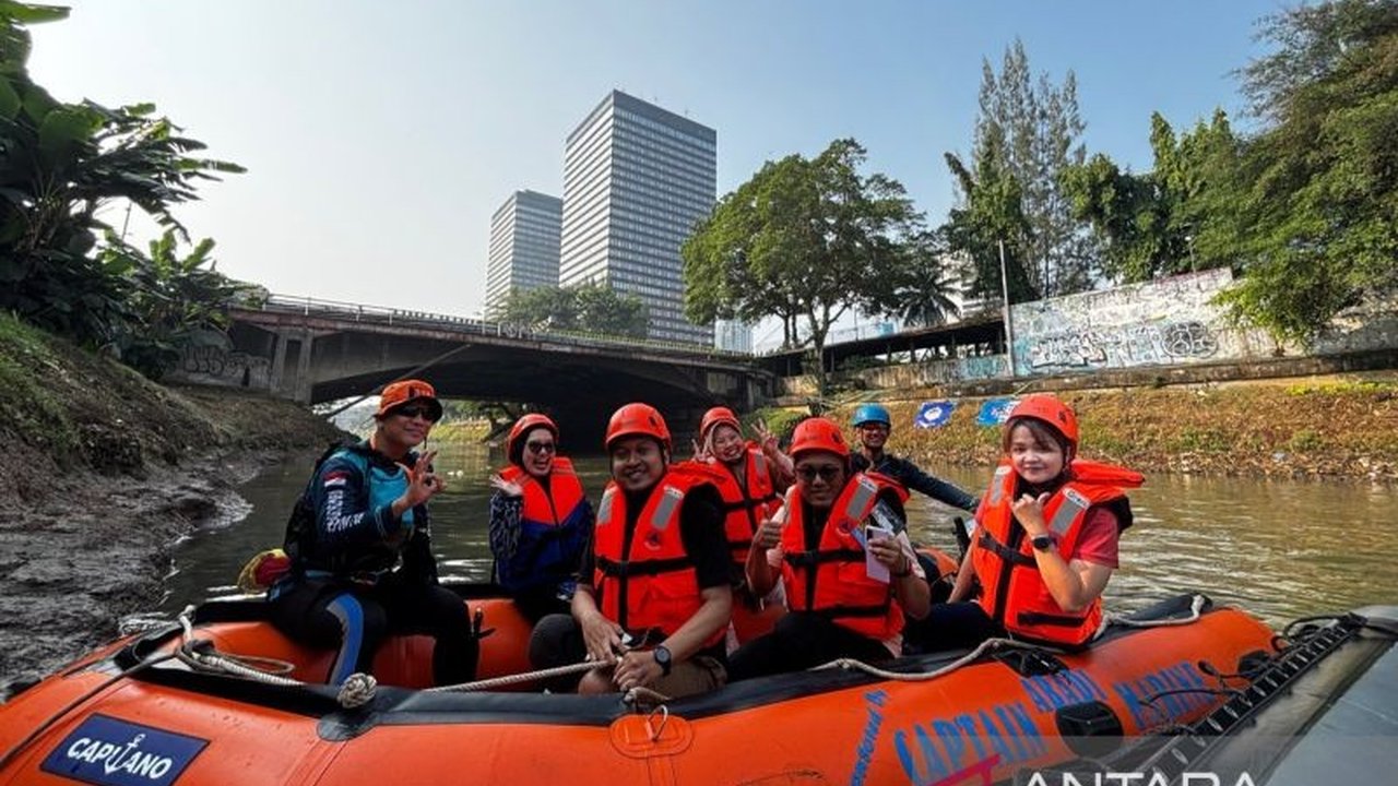 Ciliwung River Adventure: Edukasi Warga Jaga Lingkungan, Kunci Atasi Banjir Jakarta