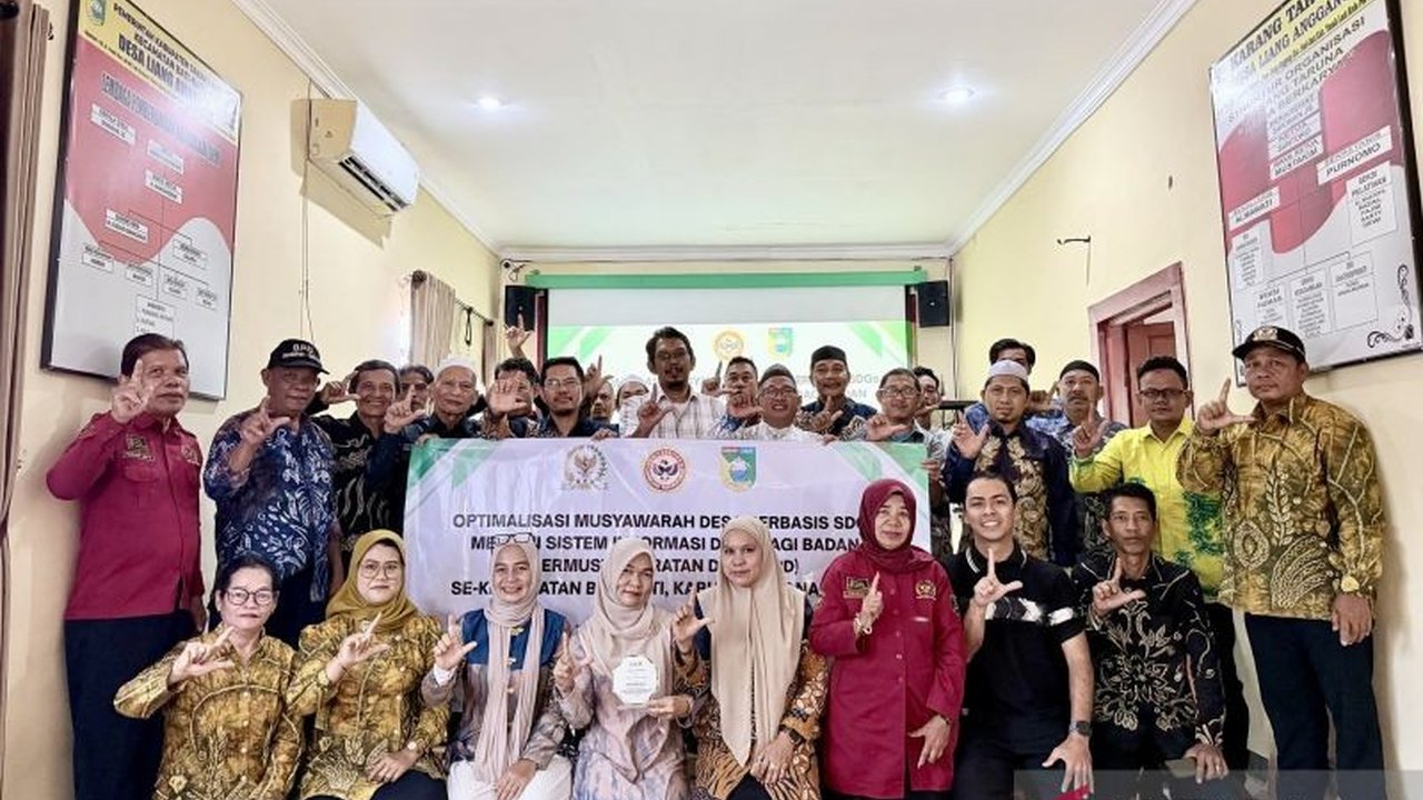 Universitas Lambung Mangkurat (ULM) gencar memperkuat pemanfaatan Sistem Informasi Desa di Kabupaten Tanah Laut. Inisiatif ini bertujuan mempercepat pencapaian SDGs Desa yang skornya masih tergolong rendah, sekaligus meningkatkan kualitas perencanaan pemb