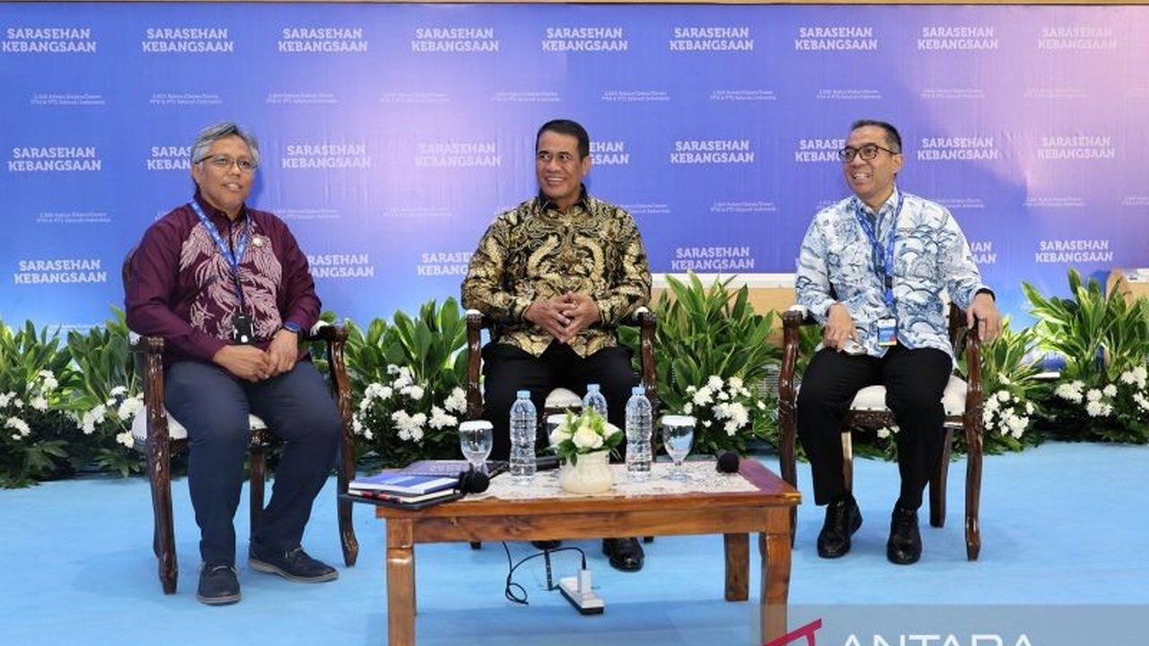 Menteri Pertanian Andi Amran Sulaiman menyoroti vitalnya peran kampus dalam mencapai swasembada beras, menghasilkan capaian historis dan inovasi teknologi yang mendorong ketahanan pangan nasional.