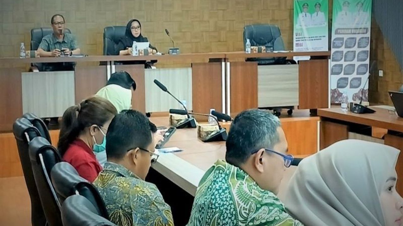 Pemerintah Kabupaten Barito Utara terus memperkuat implementasi Program JKN untuk mencapai Universal Health Coverage (UHC) melalui sinergi berbagai pihak, memastikan akses kesehatan merata bagi warganya.