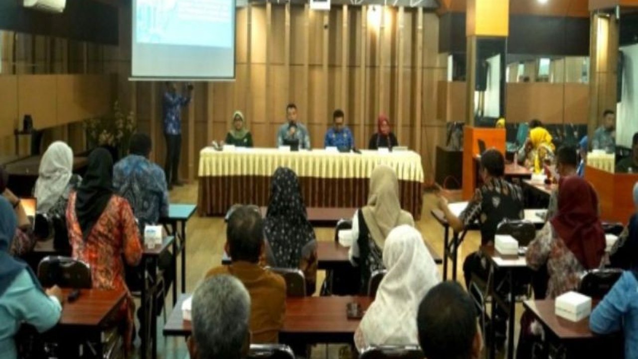 Pemkab Banjar dorong Perhutanan Sosial Banjar jadi penggerak ekonomi desa. Melalui Integrated Area Development (IAD), pelestarian hutan terintegrasi dengan usaha produktif warga, tingkatkan kesejahteraan masyarakat.