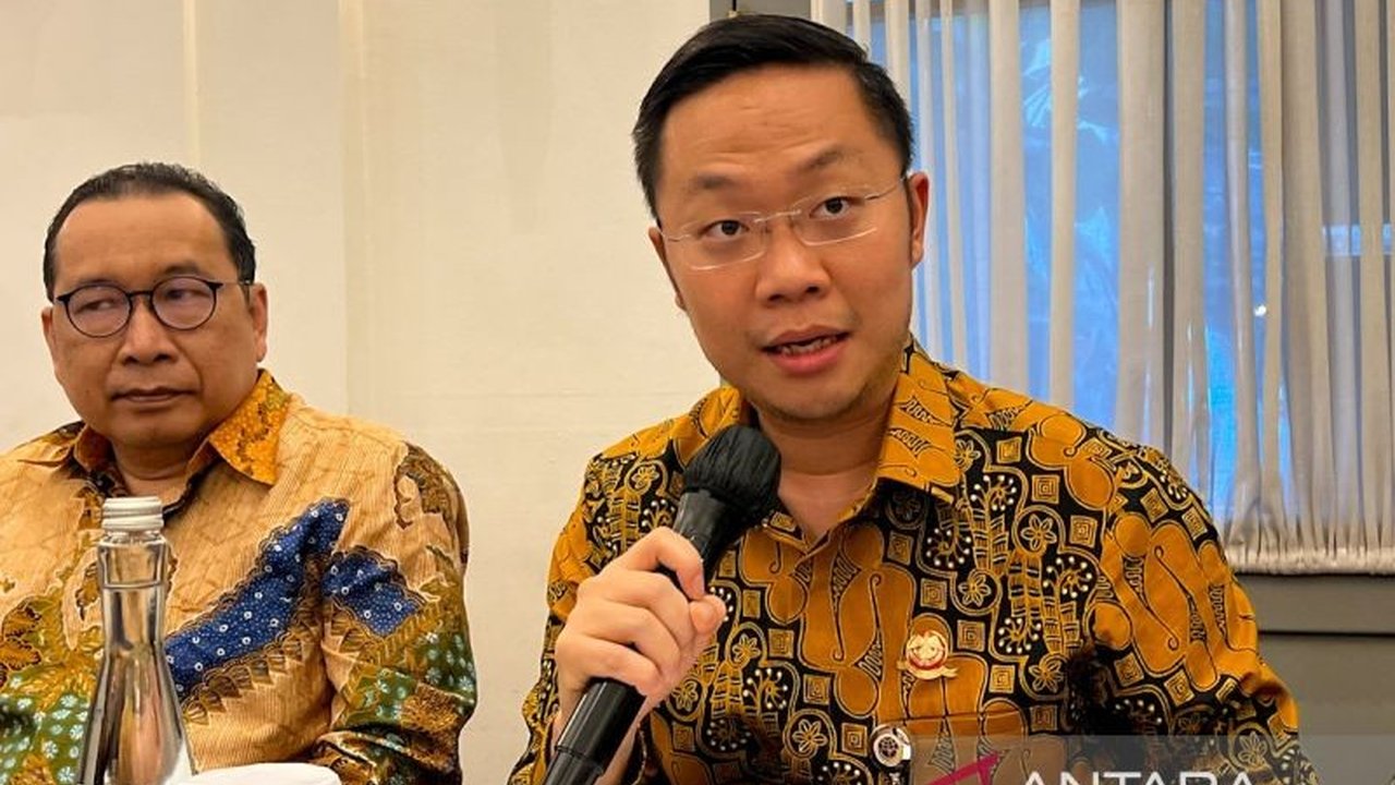 Kementerian Perhubungan mempercepat proyek **Perpanjangan KRL Cikarang-Cikampek** guna meningkatkan kapasitas layanan dan mempersingkat waktu tempuh perjalanan, menjawab kebutuhan mobilitas masyarakat Jabodetabek yang kian tinggi.