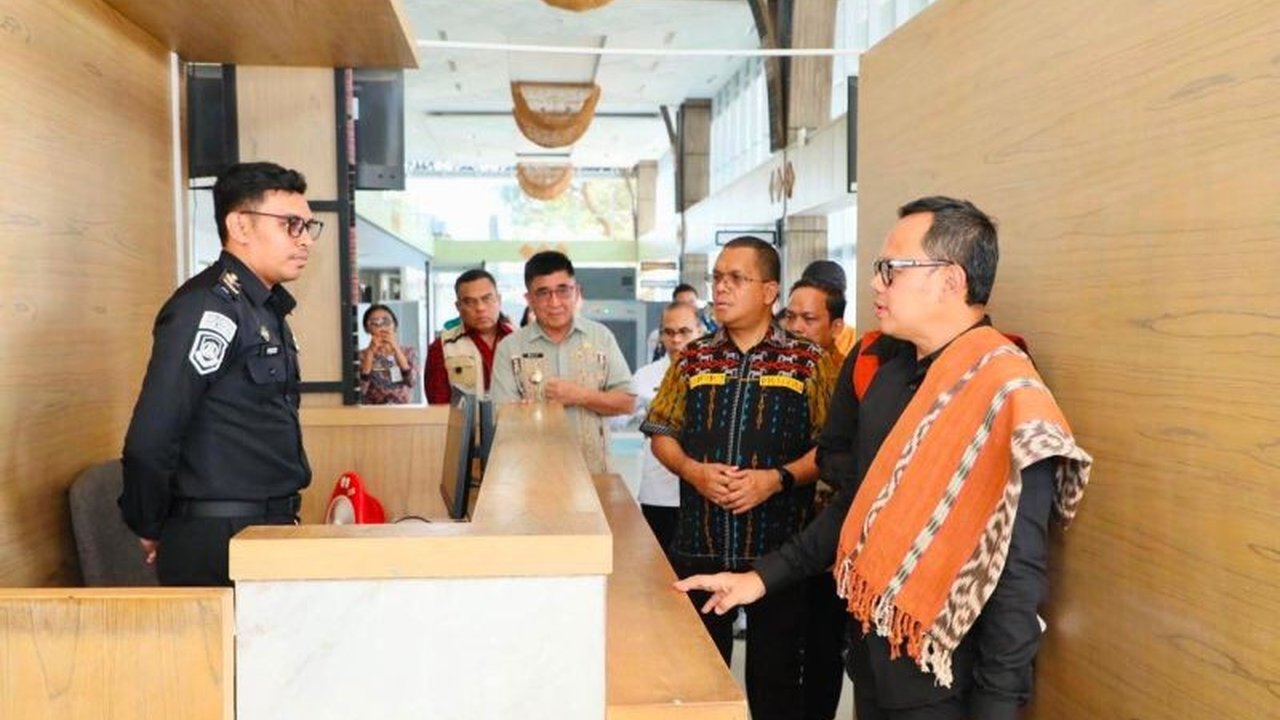 Wamendagri Bima Arya Tinjau PLBN Motaain, Pastikan Pelayanan Publik Optimal dan Dorong Ekonomi Perbatasan