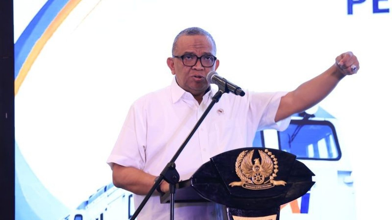 Wakil Menteri Ketenagakerjaan Afriansyah Noor menegaskan Perjanjian Kerja Bersama (PKB) adalah fondasi hubungan industrial yang sehat, adaptif, dan berkeadilan, mendorong dialog serta kesepahaman antara manajemen dan pekerja.