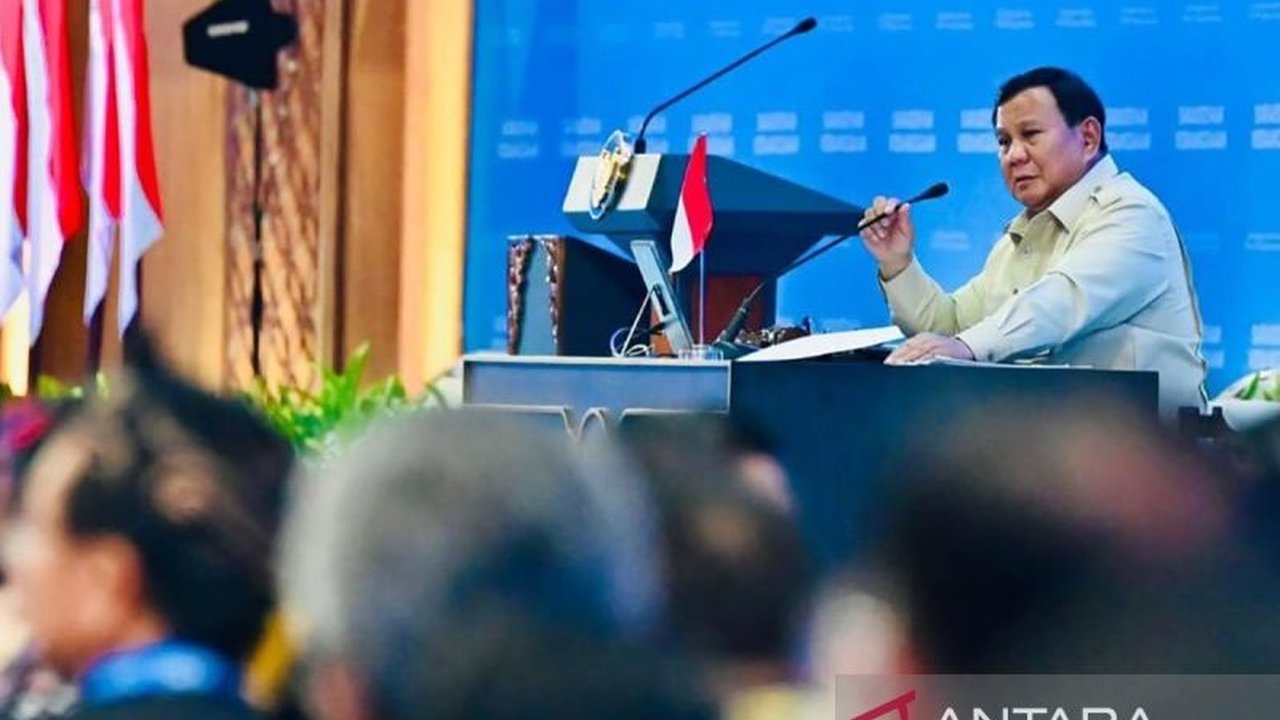 Presiden Prabowo Subianto menegaskan keberhasilan negara terletak pada keberanian mengakui kesulitan dan mencari solusi. Ini adalah kunci sukses yang ditekankan Prabowo untuk perbaikan tata kelola pemerintahan.