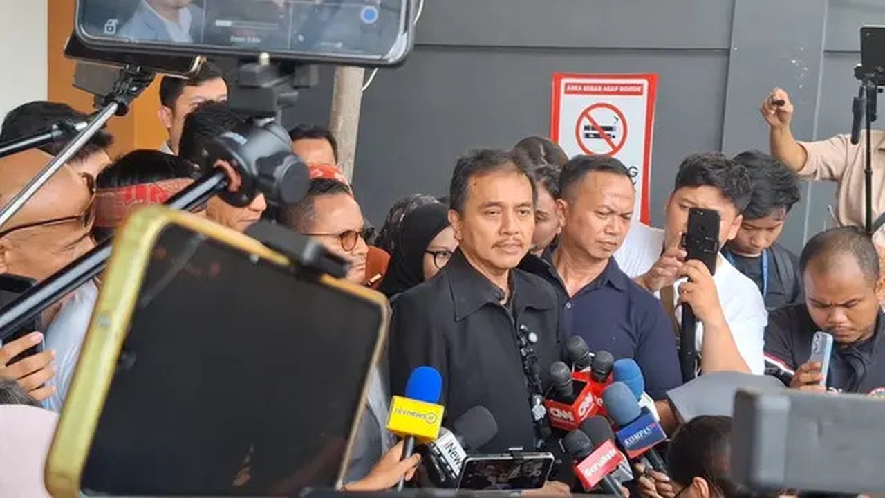 Roy Suryo menggugat penggeledahan rumah, penangkapan, dan penahanan yang disebutnya tidak sah serta melawan hukum. (Liputan6.com/Ady Anugrahadi)