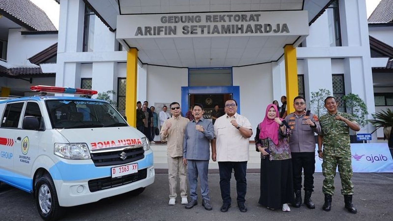 Presiden Komisaris Ajaib Group, Andi Gani Nena Wea, serahkan ambulans dan beasiswa kepada Universitas Kuningan, Jawa Barat, sebagai wujud komitmen memperkuat layanan sosial dan pengembangan SDM. Bantuan ini juga membuka peluang karier bagi lulusan terbaik