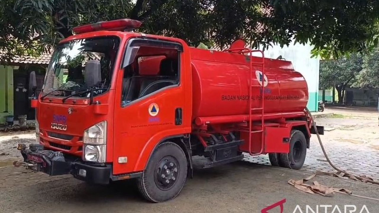 BPBD dan PDAM Sumedang bersinergi memperkuat kolaborasi dengan pemerintah desa dalam upaya mitigasi kekeringan Sumedang, khususnya untuk krisis air bersih saat musim kemarau.