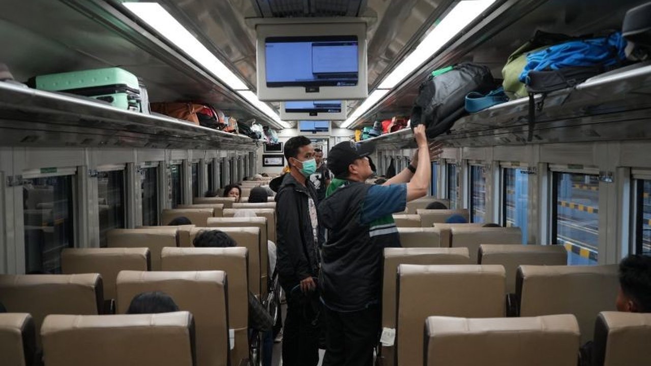 Stasiun Malang mencatat peningkatan jumlah penumpang KAI sebesar 5 persen pada semester I 2026, menunjukkan kepercayaan masyarakat terhadap layanan kereta api yang terus meningkat dan berkualitas.