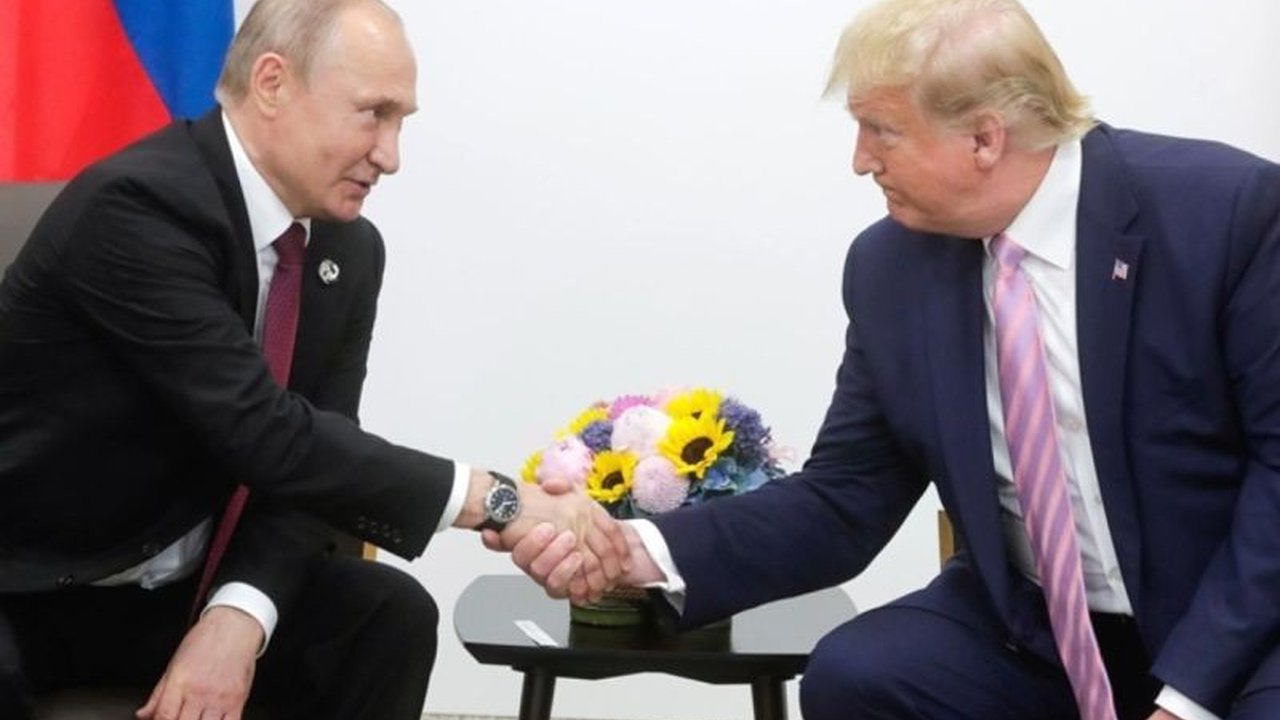 Presiden Rusia Vladimir Putin menegaskan bahwa Rusia dan Amerika Serikat, sebagai dua kekuatan nuklir terbesar, memiliki tanggung jawab krusial dalam menjaga keamanan global.