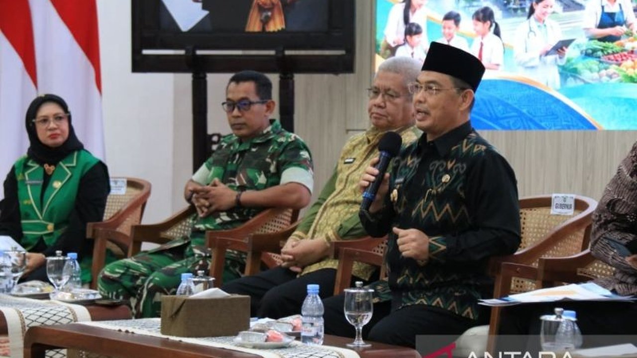 Gubernur Kalimantan Barat, Ria Norsan, mendesak seluruh Organisasi Perangkat Daerah (OPD) untuk mempercepat realisasi program pembangunan pada semester kedua 2026 demi terwujudnya kesejahteraan masyarakat.