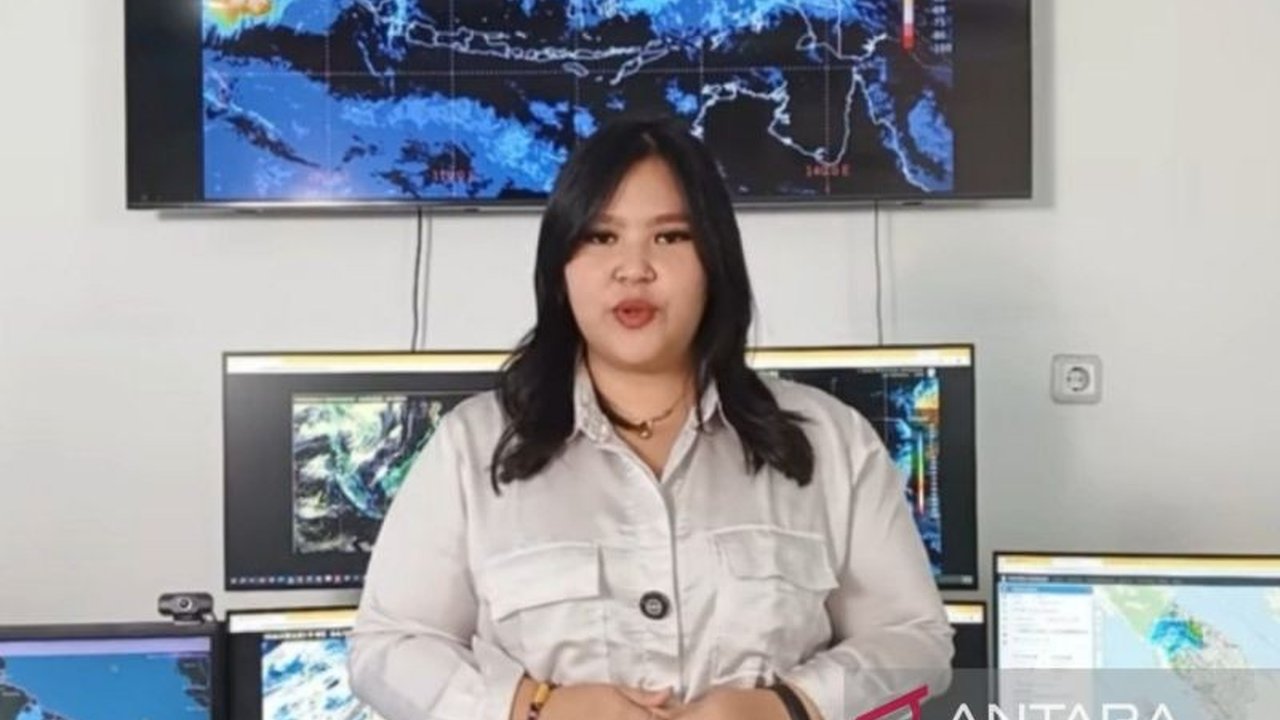 Balai Besar Meteorologi, Klimatologi, dan Geofisika (BBMKG) Wilayah I Medan melaporkan adanya 13 titik panas Sumatera Utara yang tersebar di beberapa kabupaten, mengimbau masyarakat untuk waspada.