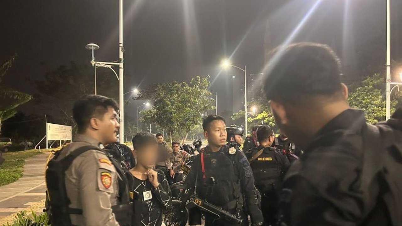 Tim Perintis Presisi Polres Metro Jakarta Barat berhasil mengamankan tiga remaja bawa narkoba jenis sinte di Cengkareng, memicu penyelidikan lebih lanjut dan imbauan penting bagi orang tua.