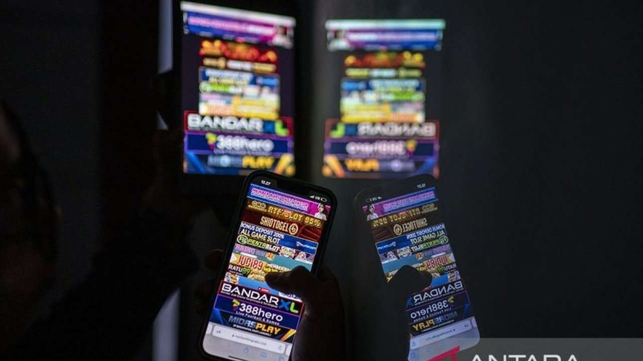 Pembentukan Tim Khusus Berantas Judi Online oleh Komdigi bersama platform digital dinilai pakar sebagai langkah krusial untuk menjembatani koordinasi antarlembaga dan platform dalam menekan penyebaran konten ilegal.