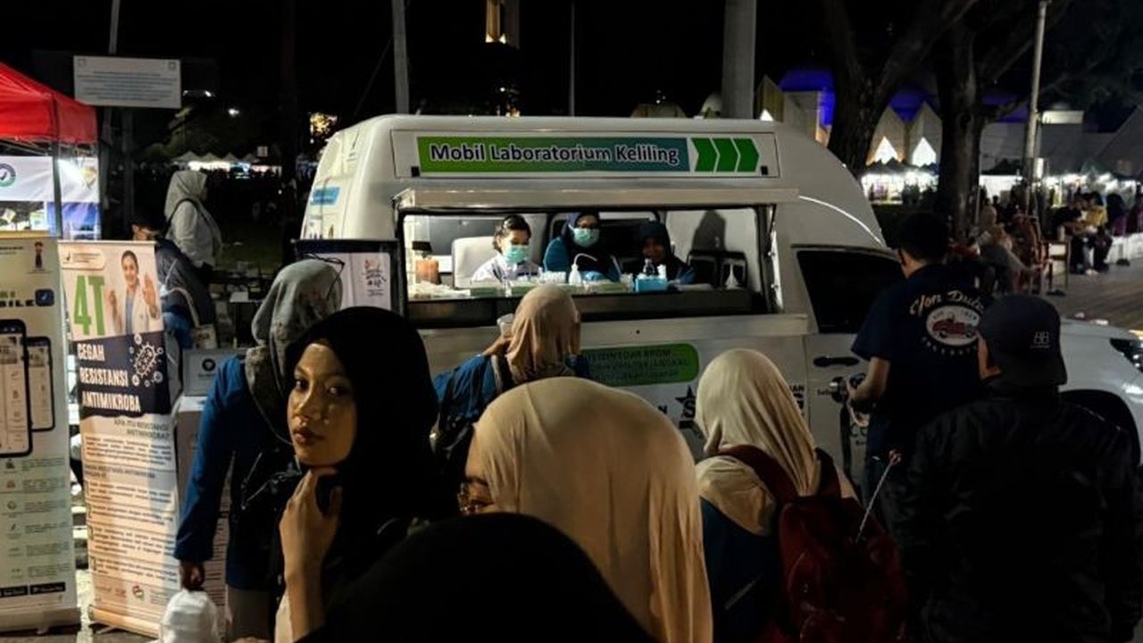 BBPOM Makassar perkuat pengawasan obat dan makanan terpadu di Kepulauan Selayar, Sulawesi Selatan, mendekatkan layanan dan mendukung ekonomi lokal melalui kemudahan perizinan bagi pelaku usaha.