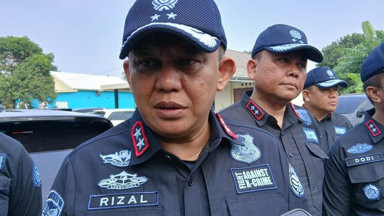Penyelidikan Kebakaran TPA Jatiwaringin di Kabupaten Tangerang akan dilakukan setelah seluruh proses pemadaman api selesai, fokus utama saat ini adalah penanganan darurat dan pencegahan dampak lebih lanjut.