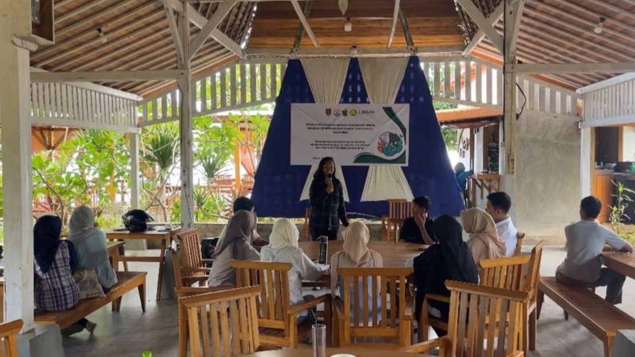 Fakultas MIPA Unhas menginisiasi program peningkatan literasi risiko finansial bencana bagi pelajar di Selayar, membekali generasi muda dengan kesiapan finansial hadapi bencana.