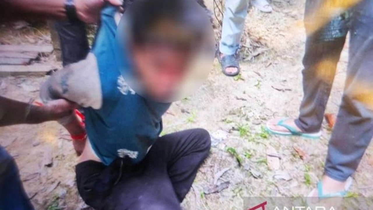 Tim gabungan Polda Kalteng dan Polres Katingan berhasil mengamankan R, seorang terduga baru dalam kasus penyerangan aparat di Katingan. Penangkapan terduga penyerang aparat Katingan ini merupakan hasil pengembangan penyidikan yang intensif.