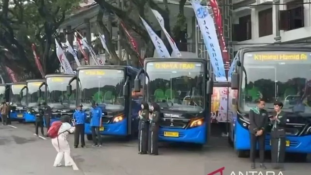 Dinas Perhubungan (Dishub) Jawa Timur siap meluncurkan layanan TransJatim Ekspedisi Malang Raya atau Tradisi pada Oktober 2026, memperluas jangkauan pengiriman barang dan memudahkan masyarakat.