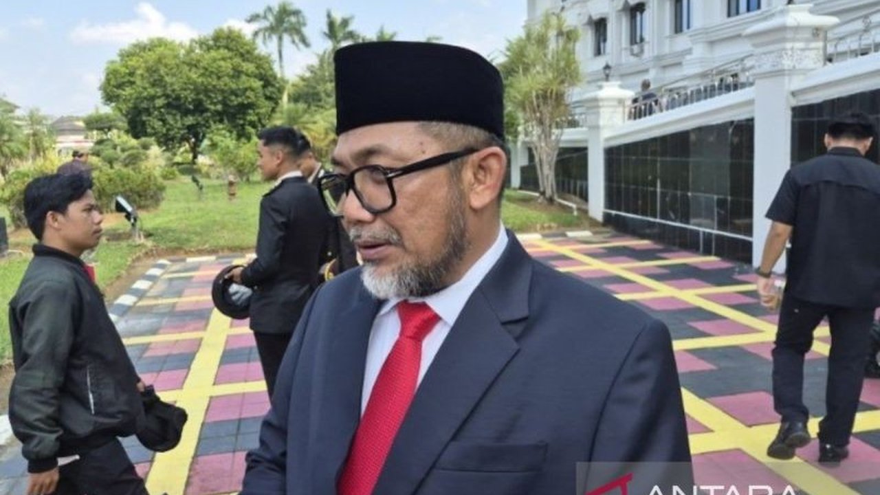 Pemerintah Provinsi Jambi masih bernegosiasi intensif untuk pencairan dana pembayaran karbon sebesar US$70 juta dari Bank Dunia, menghadapi pola baru yang berpotensi menghambat proses, demi mewujudkan komitmen hijau daerah.