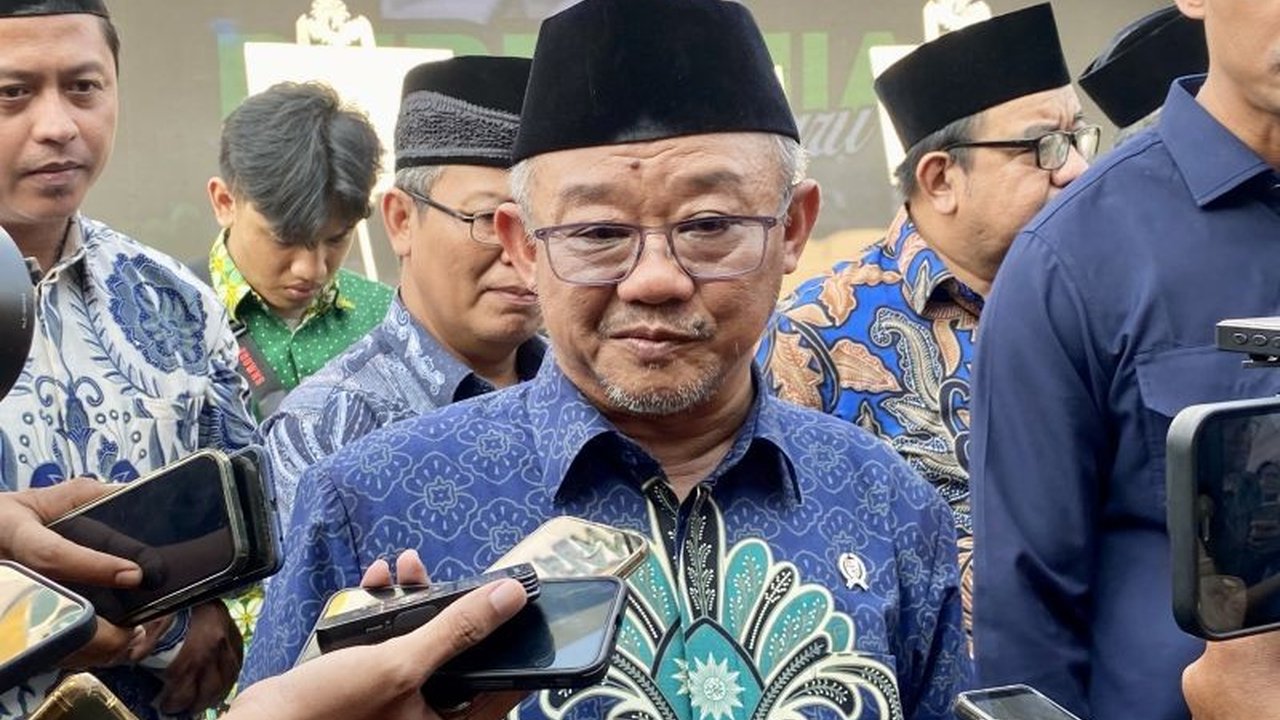 Menteri Pendidikan Dasar dan Menengah Abdul Mu'ti mengungkapkan skenario keterlibatan kantin sekolah dalam distribusi program Makan Bergizi Gratis (MBG) masih dalam tahap penyusunan, dengan fokus pada penerima yang membutuhkan.