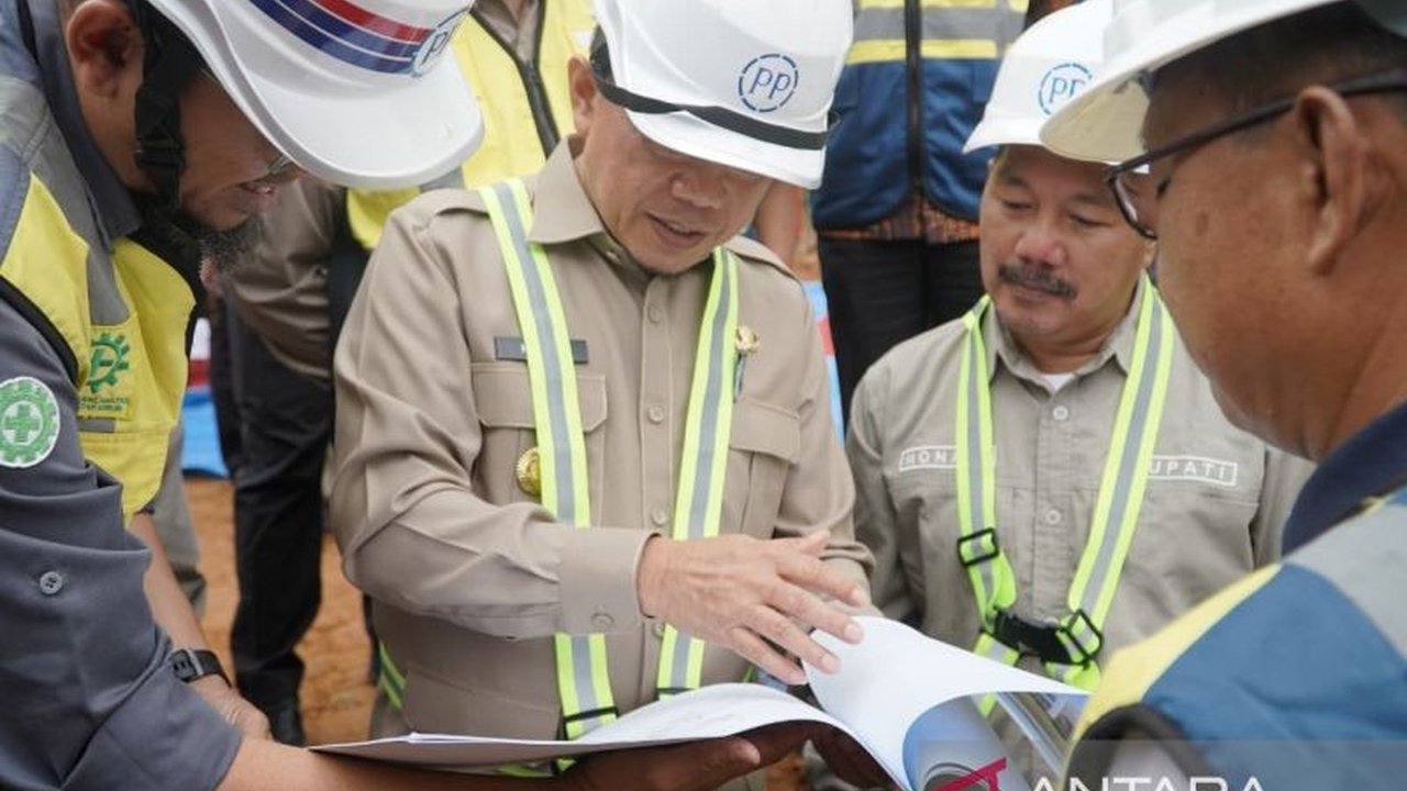 Pemerintah Provinsi Jambi memulai pembangunan RSUD Kerinci di Bukit Tengah, langkah strategis mendekatkan akses kesehatan masyarakat. Proyek Rp137,5 miliar ini ditargetkan selesai Desember.