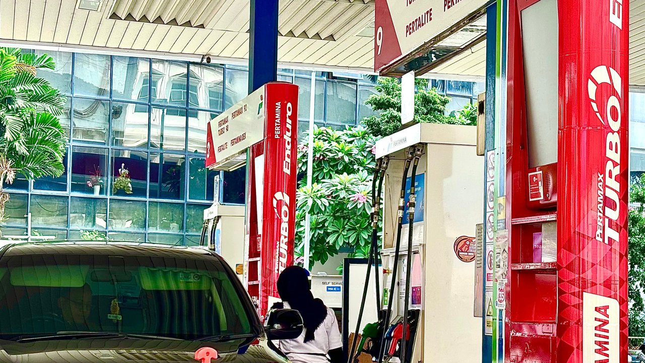 <p>PT Pertamina Patra Niaga memastikan Bahan Bakar Minyak (BBM) jenis Pertalite tersedia di 97 persen dari total SPBU Pertamina di Indonesia. (Foto: Pertamina)</p>