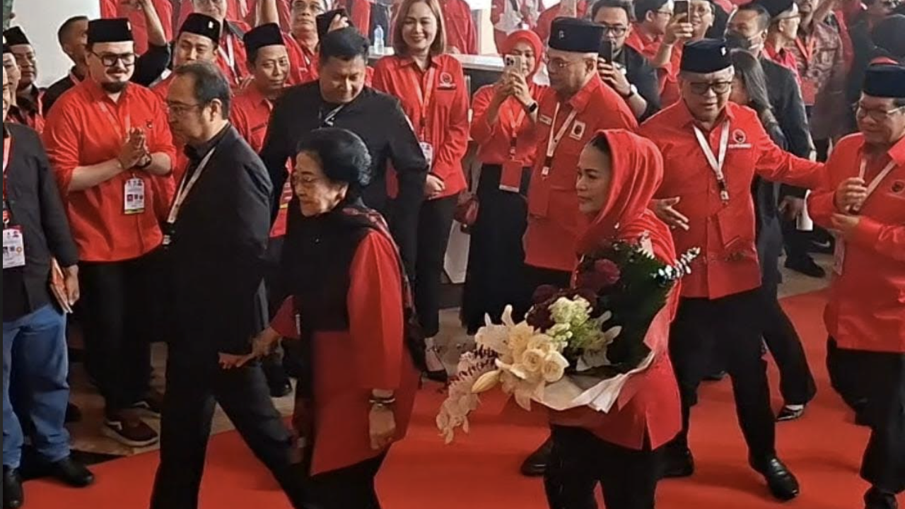Didampingi Prananda, Megawati Hadiri Rakernas dan HUT ke-53 PDIP di Ancol