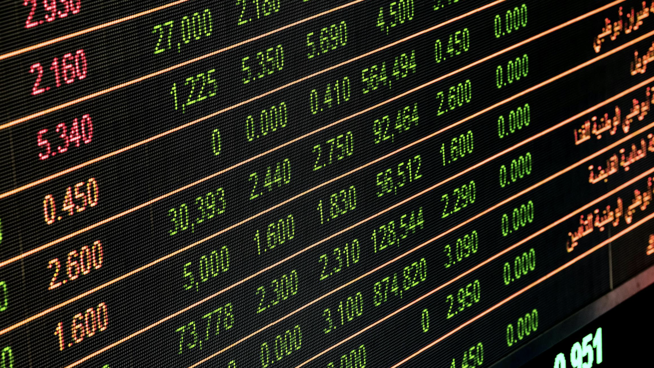 Pluang Perkenalkan Dua Fitur Analisis Baru, Ini Keunggulannya
