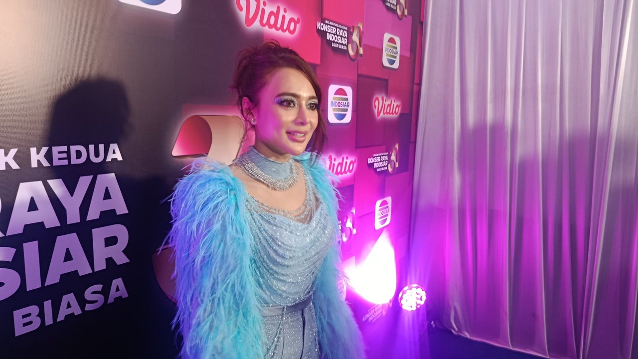 Wika Salim dalam Konser Raya 31 Tahun Indosiar Luar Biasa pada Minggu, (11/1/2026) di Studio 6 Emtek City, Daan Mogot, Jakarta Barat. (Liputan6.com/Dimas Septyawan)