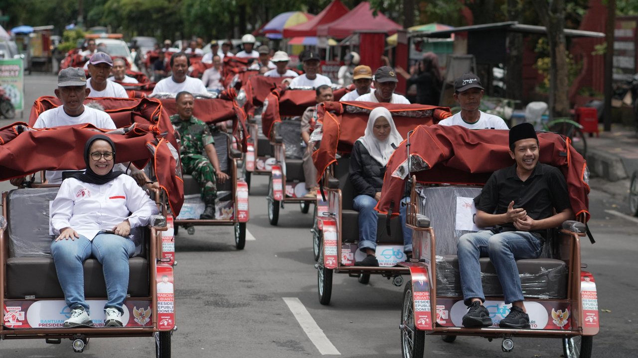 Becak Listrik dari Presiden, Harapan Baru bagi Para Penarik Lansia di Trenggalek