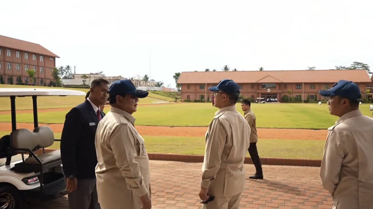 Presiden Prabowo Subianto meresmikan Sekolah Menengah Atas Taruna Nusantara (SMA TN) Kampus Malang.