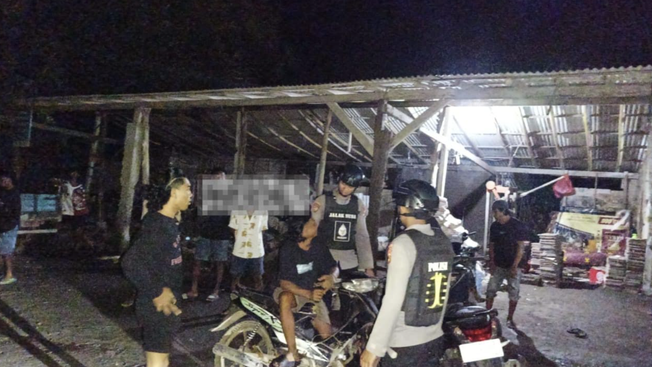 Tersinggung Gara-Gara Meludah, Dua Pemuda Baku Hantam