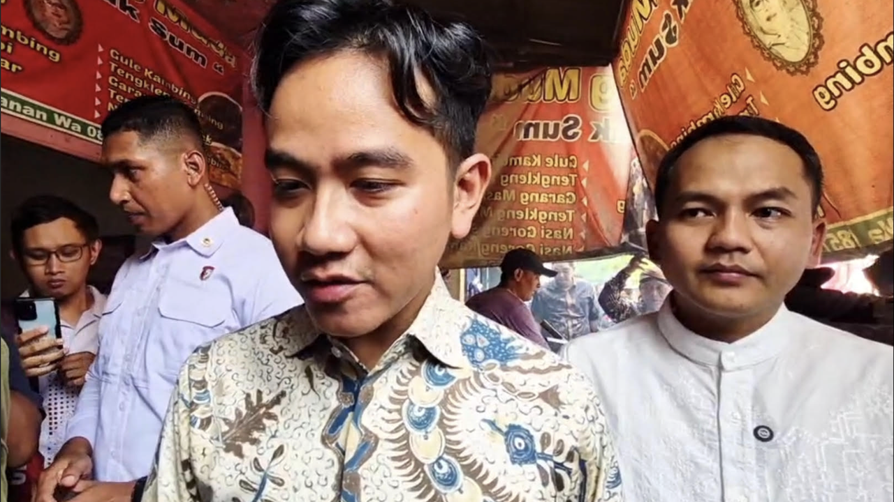 Wapres Gibran Ajak Maha Menteri dan Raja Kembar Solo Makan Sate Bareng