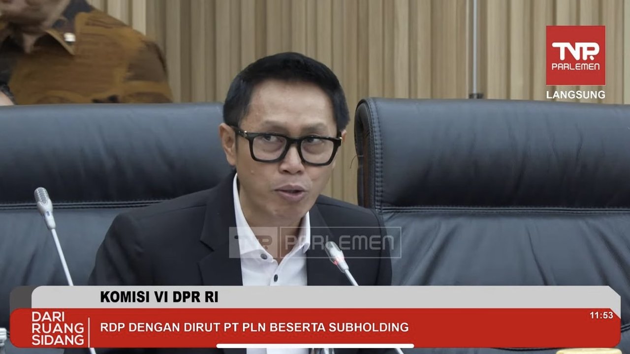 Perdana, Eko Patrio Kembali Aktif di Parlemen Pimpin Rapat komisi VI DPR