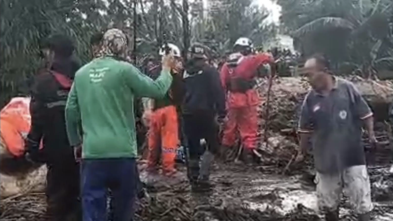 Curah Hujan Tinggi Picu Banjir, Kawasan Guci Tegal Kembali Porak Poranda