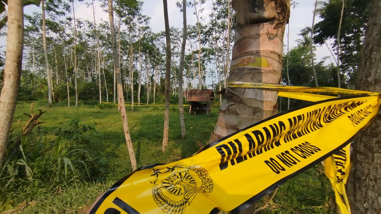 Tragis, Pria Ini Tewas Mengenaskan Dihujani Adik Ipar Bacokan saat Ayah Dimakamkan