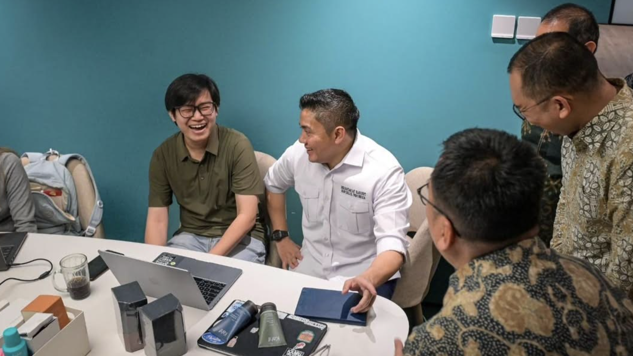 Seskab Teddy Cek Langsung Program Magang Nasional: Peserta Rasakan Banyak Manfaat