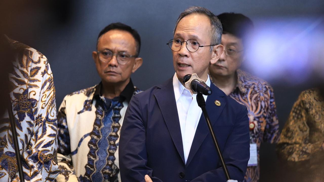 Profil Mahendra Siregar, Ketua Dewan Komisioner OJK Mengundurkan Diri Hari Ini