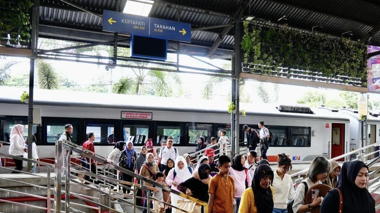 Selama Nataru 2025/2026, PT KAI Regional IV Tanjungkarang naik 15,88 persen